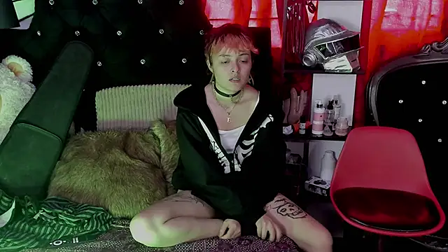 Baby Punk online show from January 2025 07:52:01 PM