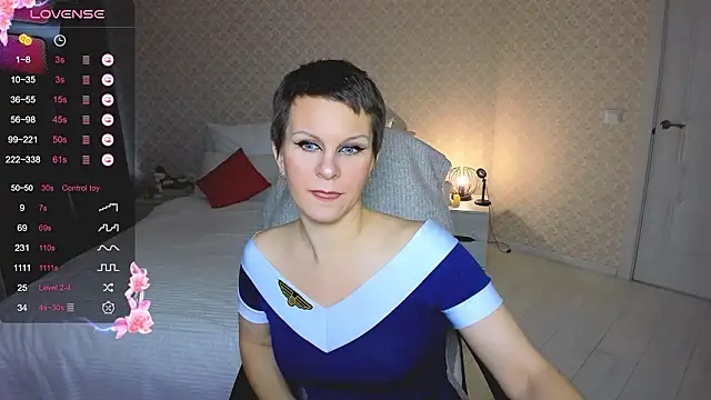 Louisa Bay online show from February 2026 08:52:01 AM