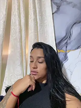 Snapshot of KatalinnaBrown chatting on April 2026 05:10:01 PM KatalinnaBrown online show from April 2026 05:10:01 PM