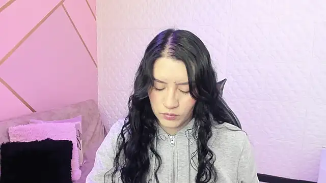 Violetaa diazz online show from September 2025 09:08:02 PM