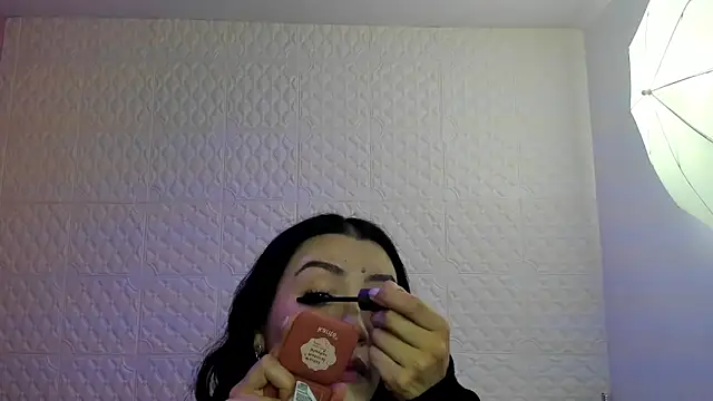 Violetaa diazz online show from November 2025 09:14:01 PM