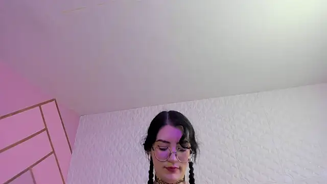 Violetaa diazz online show from April 2026 02:27:02 AM