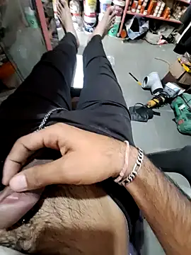 dickerdaddy25 online show from January 2025 04:43:01 AM