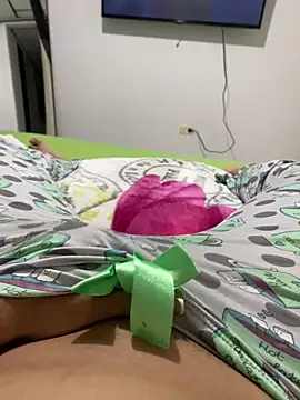 Snapshot of ANYLU19 chatting on November 2025 02:45:02 AM ANYLU19 online show from November 2025 02:45:02 AM