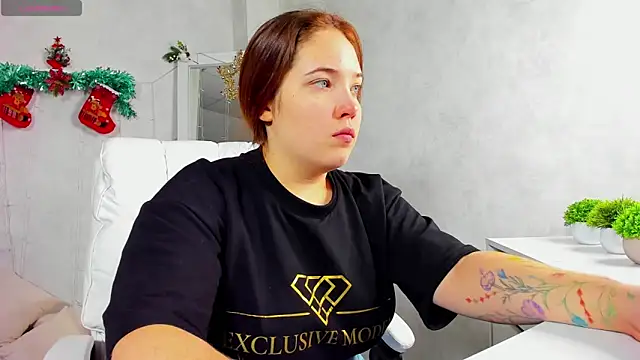 Aliisson Edwards online show from December 2024 01:04:02 AM