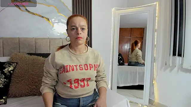 cristalwalker   online show from June 2026 10:41:01 AM