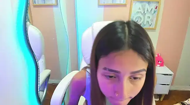 Snapshot of Dafnebela1 chatting on December 2024 04:10:02 PM Dafnebela1 online show from December 2024 04:10:02 PM