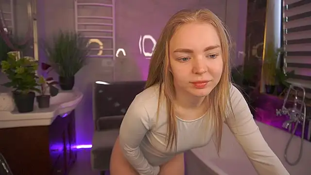 EmilySunshineS online show from April 2026 06:16:01 AM