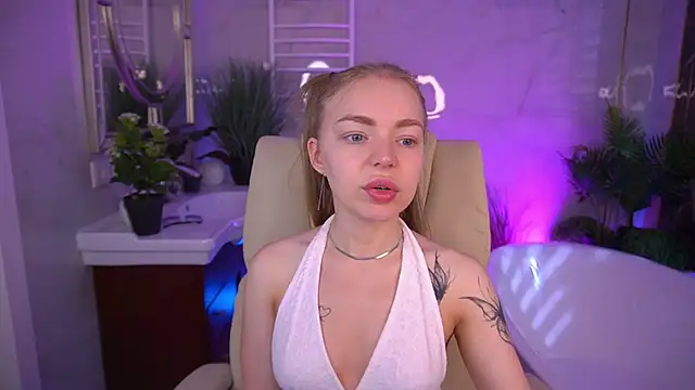 EmilySunshineS online show from June 2026 06:01:01 AM