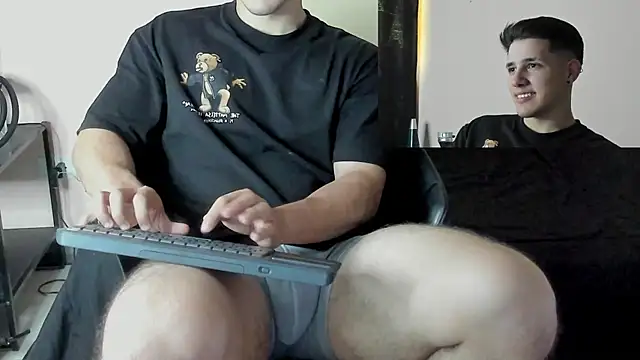Snapshot of Adan_rivas_ chatting on June 2026 10:45:01 PM Adan rivas online show from June 2026 10:45:01 PM