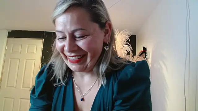 CINTHIA1609 online show from January 2026 08:01:01 PM