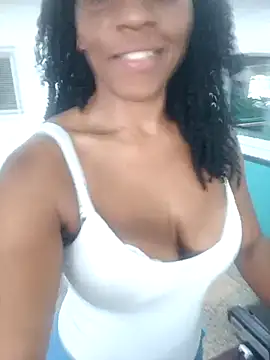 Luhma hot online show from May 2026 01:05:01 PM