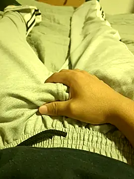 Miuxy online show from December 2025 09:12:02 PM