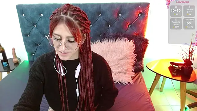 Snapshot of Sofi_F_w chatting on January 2025 01:37:02 AM Sofi F w online show from January 2025 01:37:02 AM