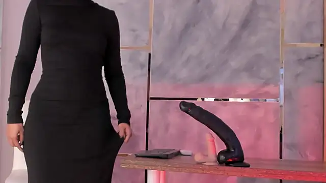 Ellaochoa online show from January 2026 11:23:01 AM