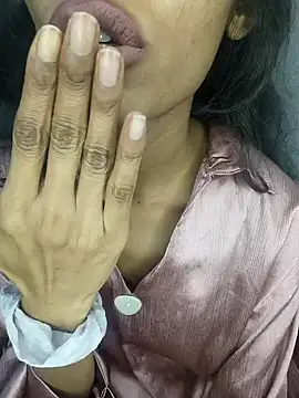 glam goddess online show from December 2024 04:36:02 AM