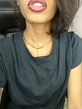 glam goddess online show from January 2025 04:15:01 AM