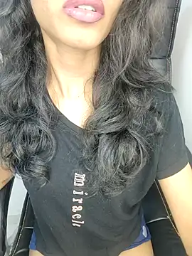 glam goddess online show from January 2025 07:31:01 PM