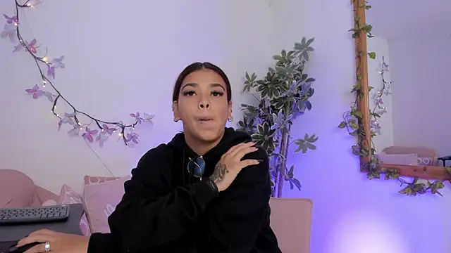 GiaFu online show from September 2025 06:13:02 PM