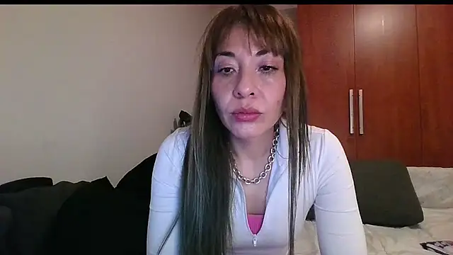 Snapshot of KarolinaReaper chatting on March 2025 05:33:02 PM KarolinaReaper online show from March 2025 05:33:02 PM