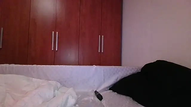 Snapshot of KarolinaReaper chatting on October 2025 09:34:02 AM KarolinaReaper online show from October 2025 09:34:02 AM