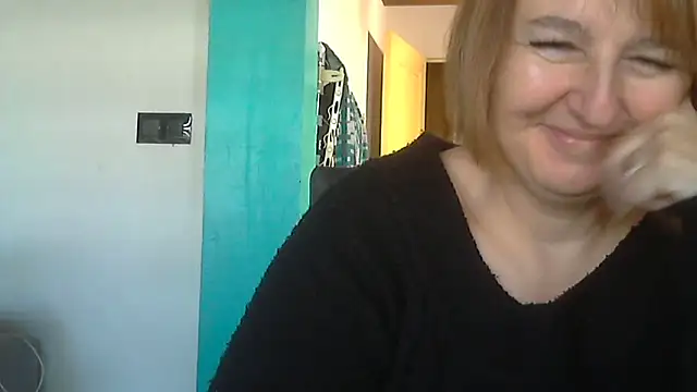 Snapshot of Sandcoq chatting on September 2025 07:57:01 AM Sandcoq online show from September 2025 07:57:01 AM