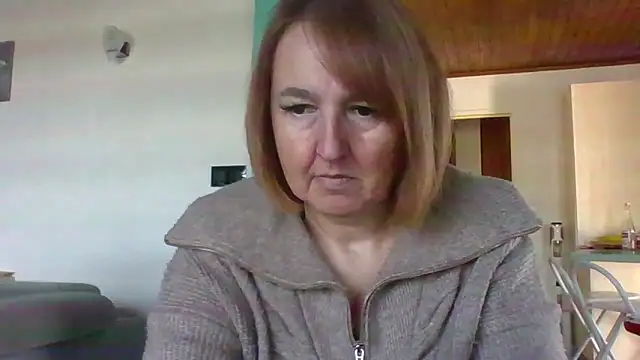 Snapshot of Sandcoq chatting on November 2025 09:41:02 AM Sandcoq online show from November 2025 09:41:02 AM