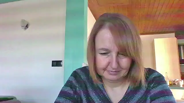 Snapshot of Sandcoq chatting on November 2025 10:04:02 AM Sandcoq online show from November 2025 10:04:02 AM