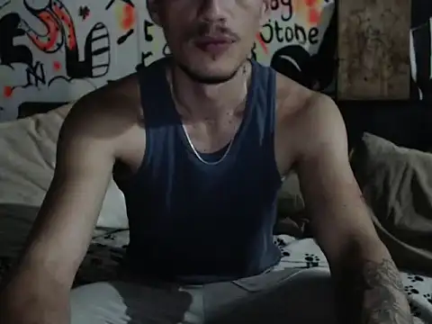 Snapshot of roystonee01 chatting on September 2025 09:58:01 AM roystonee01 online show from September 2025 09:58:01 AM