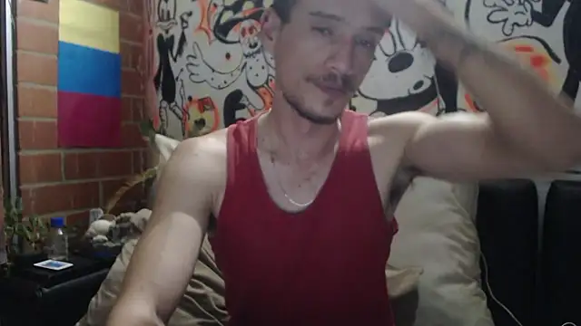 Snapshot of roystonee01 chatting on October 2025 01:31:01 AM roystonee01 online show from October 2025 01:31:01 AM