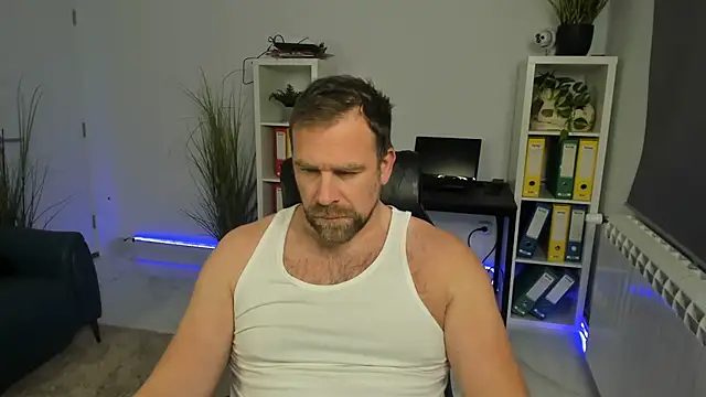 John-E-Dough online show from November 2025 06:15:01 AM