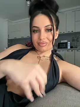 Snapshot of melissablack chatting on October 2025 12:26:01 PM melissablack online show from October 2025 12:26:01 PM