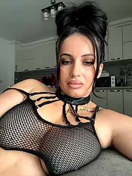 Snapshot of melissablack chatting on October 2025 07:18:01 AM melissablack online show from October 2025 07:18:01 AM