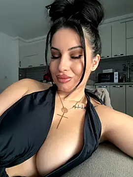 Snapshot of melissablack chatting on October 2025 07:56:01 AM melissablack online show from October 2025 07:56:01 AM