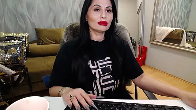 Sara Poison online show from April 2026 02:58:01 AM