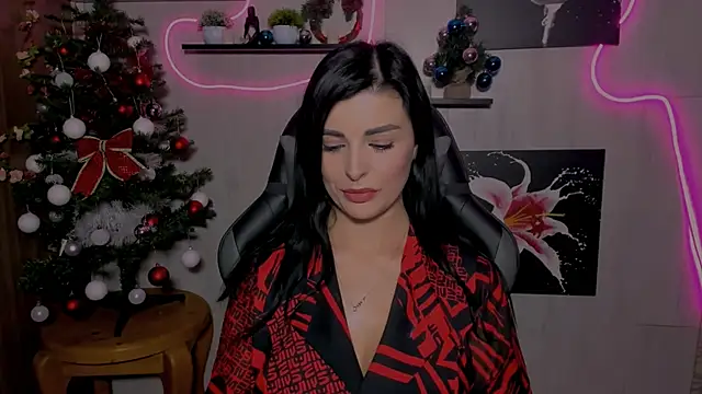 KayWuds online show from December 2024 02:16:02 PM