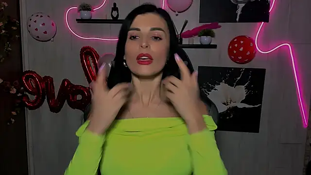 KayWuds online show from February 2025 01:51:01 PM