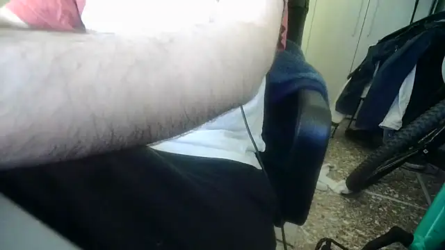 sbrodo96 online show from April 2026 08:53:02 PM