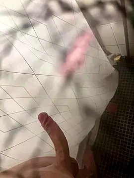 Snapshot of lescro95_ chatting on November 2025 12:07:02 PM lescro95 online show from November 2025 12:07:02 PM