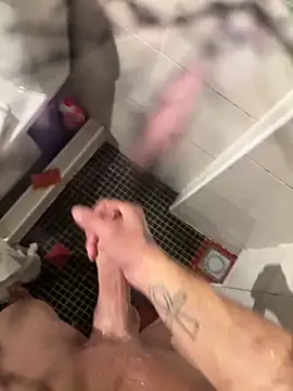 Snapshot of lescro95_ chatting on December 2025 04:14:02 PM lescro95 online show from December 2025 04:14:02 PM