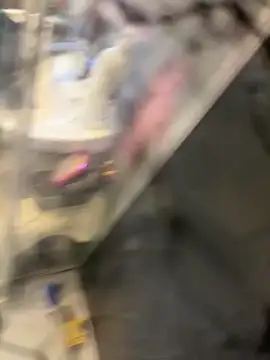 lescro95  online show from March 2026 04:29:02 PM