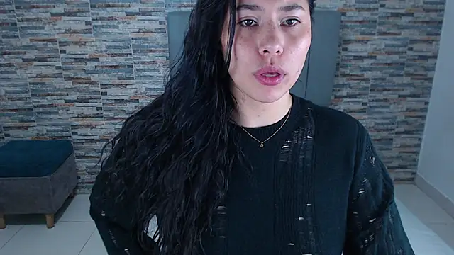 Snapshot of _joy_yva chatting on October 2025 02:51:02 PM joy yva online show from October 2025 02:51:02 PM