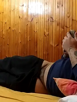 Dikkiduohottt online show from October 2025 09:01:01 PM