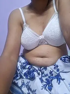 Melody Shyla online show from October 2025 05:32:01 PM