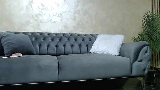 TiffanyPeretz online show from June 2026 05:07:01 PM