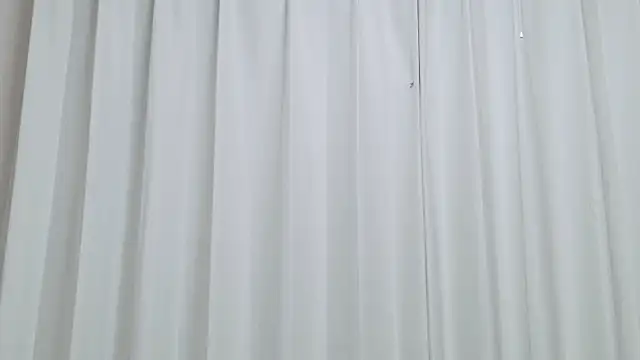 Snapshot of yuki_room chatting on November 2025 01:21:02 PM yuki room online show from November 2025 01:21:02 PM