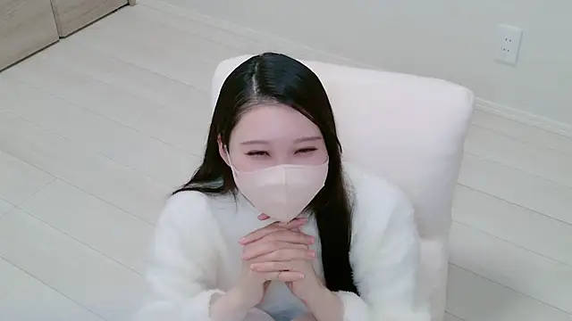 Snapshot of yuki_room chatting on April 2026 12:06:02 PM yuki room online show from April 2026 12:06:02 PM