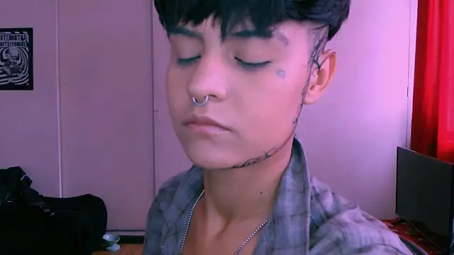 alex one888 online show from December 2025 07:32:01 PM