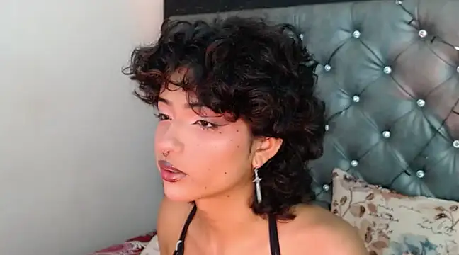 Snapshot of ToshiaKimich chatting on March 2025 03:25:02 PM ToshiaKimich online show from March 2025 03:25:02 PM