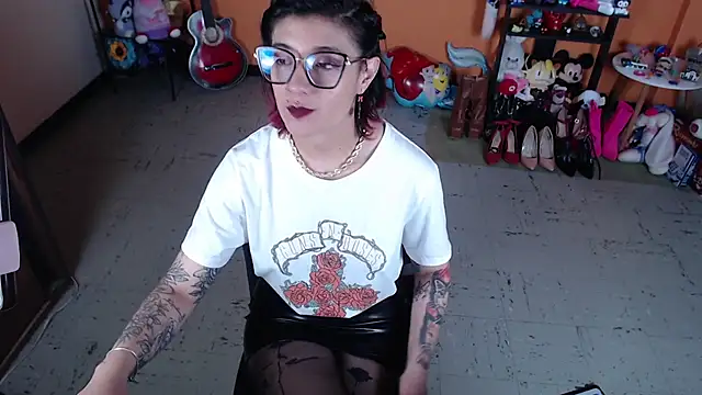 MissMiia2 online show from January 2025 01:52:02 PM